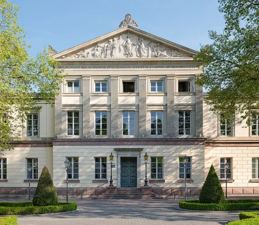 Georg-August-Universität Göttingen – Aula am Wilhelmsplatz Georg-August-Universität Göttingen 2017 01